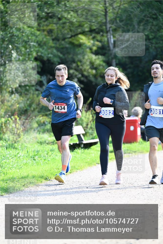 27.09.2026 - 35. Volkslauf durch das schöne Alstertal Dr. Thomas Lammeyer http://msf.ph/oto/10574727 27.09.2026 11:34:22 Laufen 1434, 3082, 3081 meine-sportfotos.de