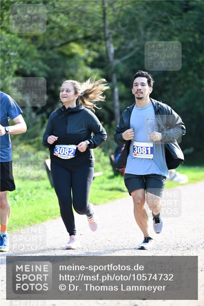 27.09.2026 - 35. Volkslauf durch das schöne Alstertal Dr. Thomas Lammeyer http://msf.ph/oto/10574732 27.09.2026 11:34:23 Laufen 3082, 3081 meine-sportfotos.de