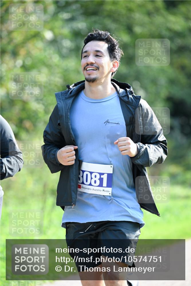27.09.2026 - 35. Volkslauf durch das schöne Alstertal Dr. Thomas Lammeyer http://msf.ph/oto/10574751 27.09.2026 11:34:25 Laufen 3081 meine-sportfotos.de