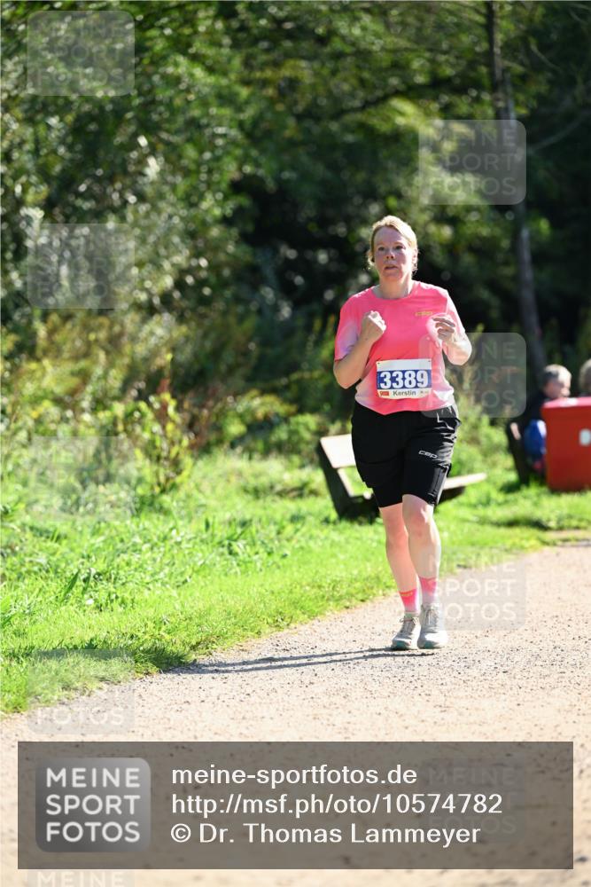 27.09.2026 - 35. Volkslauf durch das schöne Alstertal Dr. Thomas Lammeyer http://msf.ph/oto/10574782 27.09.2026 11:34:56 Laufen 3389 meine-sportfotos.de