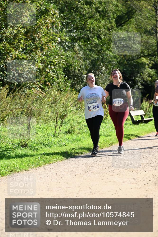 27.09.2026 - 35. Volkslauf durch das schöne Alstertal Dr. Thomas Lammeyer http://msf.ph/oto/10574845 27.09.2026 11:35:12 Laufen 3037, 3038 meine-sportfotos.de
