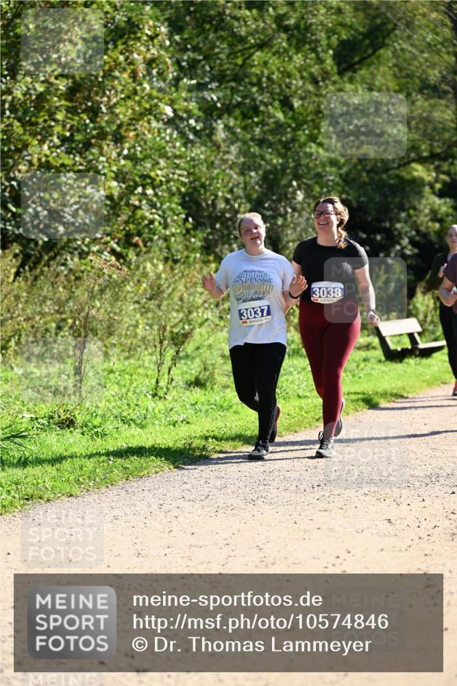 27.09.2026 - 35. Volkslauf durch das schöne Alstertal Dr. Thomas Lammeyer http://msf.ph/oto/10574846 27.09.2026 11:35:12 Laufen 3037, 3038 meine-sportfotos.de