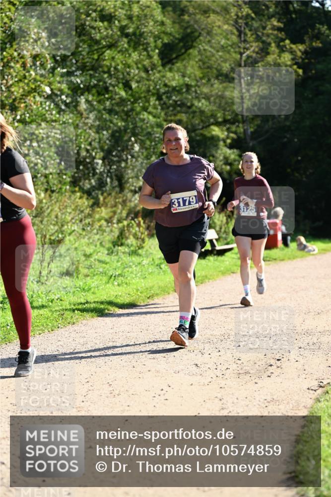 27.09.2026 - 35. Volkslauf durch das schöne Alstertal Dr. Thomas Lammeyer http://msf.ph/oto/10574859 27.09.2026 11:35:14 Laufen 3179, 3125 meine-sportfotos.de