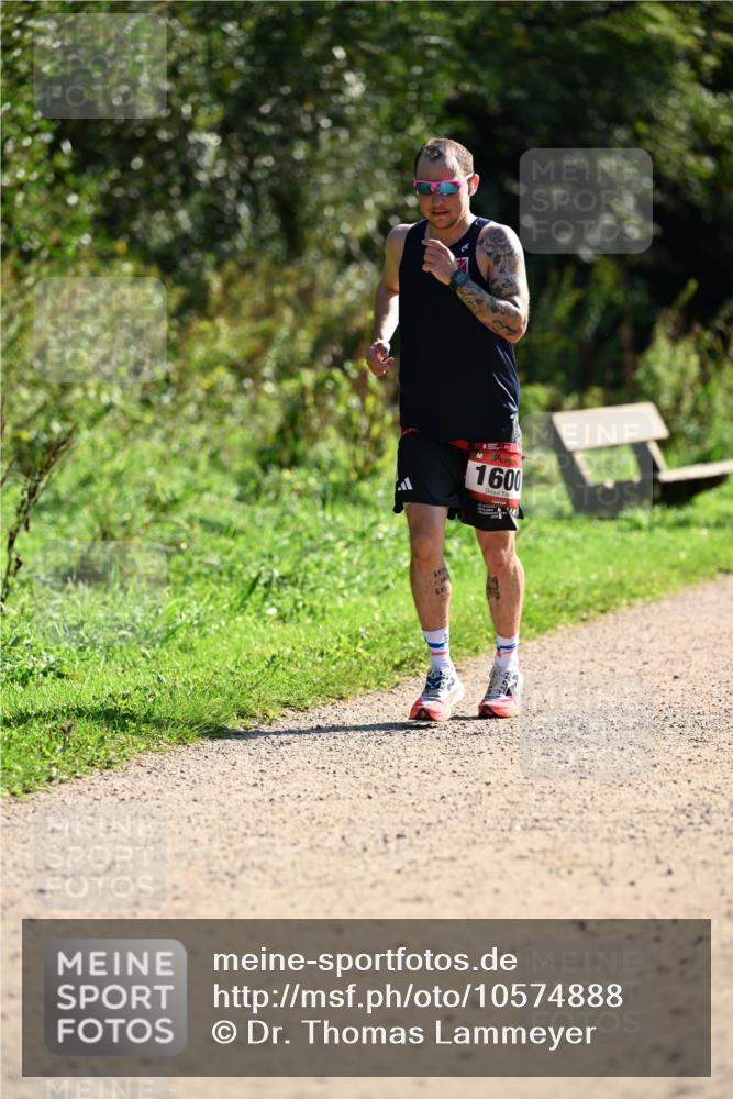 27.09.2026 - 35. Volkslauf durch das schöne Alstertal Dr. Thomas Lammeyer http://msf.ph/oto/10574888 27.09.2026 11:35:25 Laufen 1600 meine-sportfotos.de