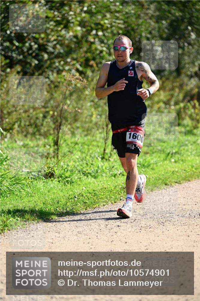 27.09.2026 - 35. Volkslauf durch das schöne Alstertal Dr. Thomas Lammeyer http://msf.ph/oto/10574901 27.09.2026 11:35:26 Laufen 1600 meine-sportfotos.de