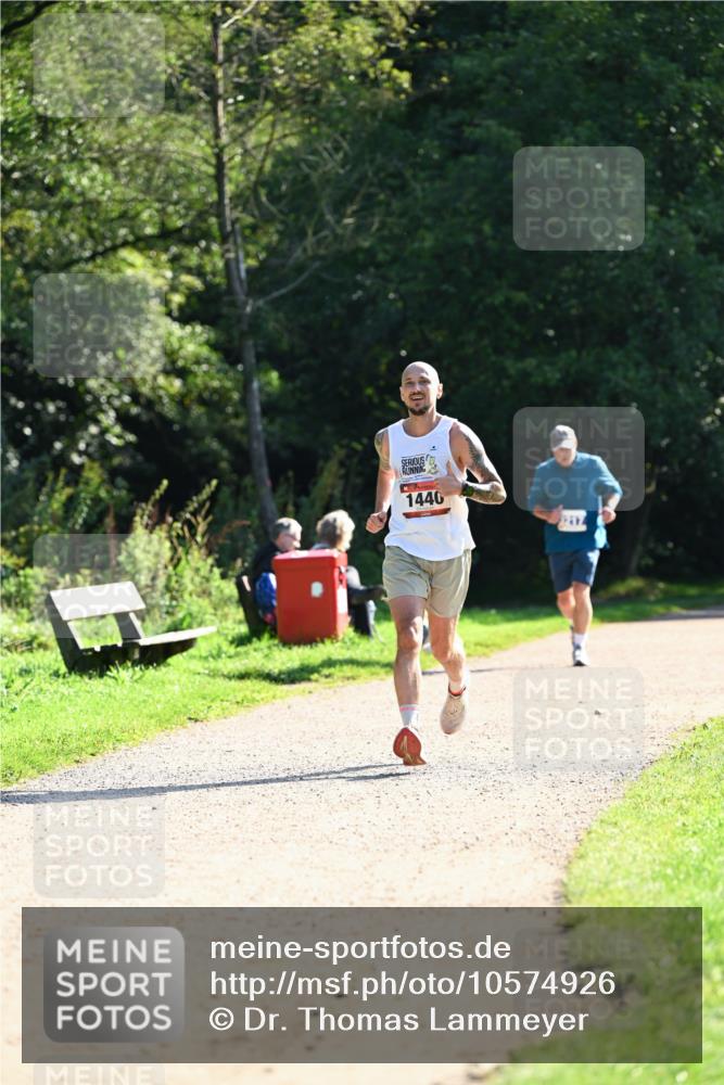 27.09.2026 - 35. Volkslauf durch das schöne Alstertal Dr. Thomas Lammeyer http://msf.ph/oto/10574926 27.09.2026 11:35:34 Laufen 1440 meine-sportfotos.de