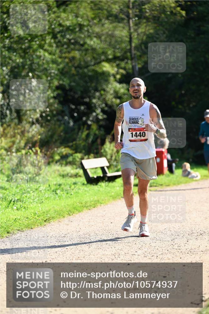 27.09.2026 - 35. Volkslauf durch das schöne Alstertal Dr. Thomas Lammeyer http://msf.ph/oto/10574937 27.09.2026 11:35:35 Laufen 1440 meine-sportfotos.de