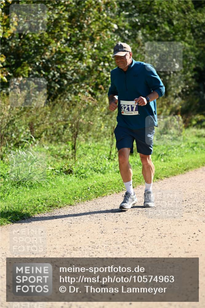 27.09.2026 - 35. Volkslauf durch das schöne Alstertal Dr. Thomas Lammeyer http://msf.ph/oto/10574963 27.09.2026 11:35:42 Laufen 3217 meine-sportfotos.de