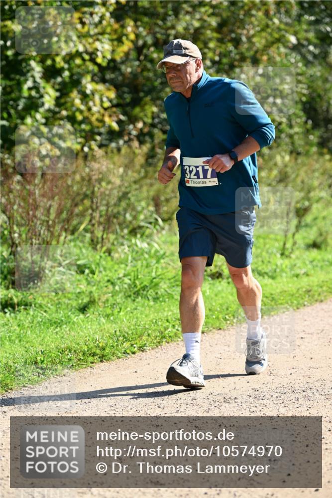 27.09.2026 - 35. Volkslauf durch das schöne Alstertal Dr. Thomas Lammeyer http://msf.ph/oto/10574970 27.09.2026 11:35:43 Laufen 3217 meine-sportfotos.de