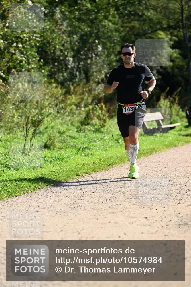 27.09.2026 - 35. Volkslauf durch das schöne Alstertal Dr. Thomas Lammeyer http://msf.ph/oto/10574984 27.09.2026 11:35:49 Laufen 1438 meine-sportfotos.de