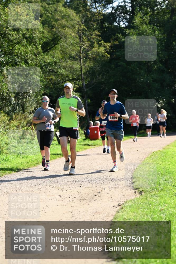 27.09.2026 - 35. Volkslauf durch das schöne Alstertal Dr. Thomas Lammeyer http://msf.ph/oto/10575017 27.09.2026 11:35:55 Laufen 1459 meine-sportfotos.de