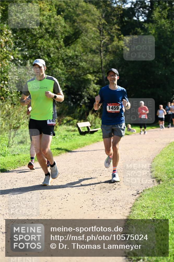 27.09.2026 - 35. Volkslauf durch das schöne Alstertal Dr. Thomas Lammeyer http://msf.ph/oto/10575024 27.09.2026 11:35:56 Laufen 145, 1459 meine-sportfotos.de