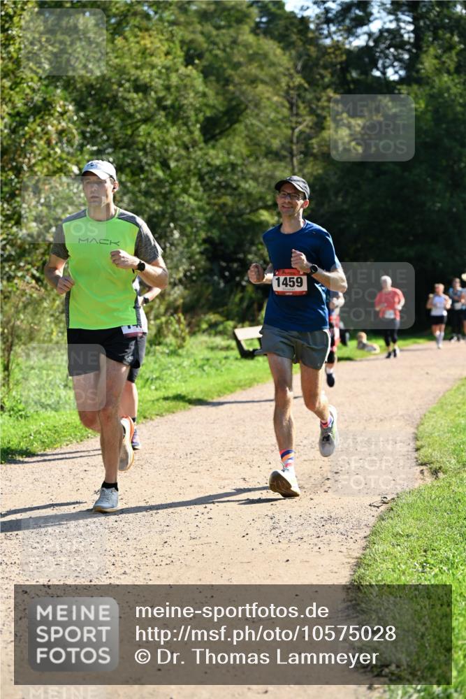 27.09.2026 - 35. Volkslauf durch das schöne Alstertal Dr. Thomas Lammeyer http://msf.ph/oto/10575028 27.09.2026 11:35:56 Laufen 1459 meine-sportfotos.de