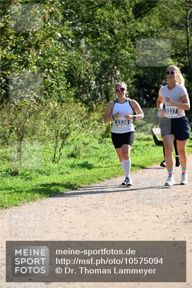 27.09.2026 - 35. Volkslauf durch das schöne Alstertal Dr. Thomas Lammeyer http://msf.ph/oto/10575094 27.09.2026 11:36:05 Laufen 3338, 3337 meine-sportfotos.de
