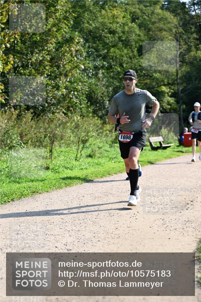 27.09.2026 - 35. Volkslauf durch das schöne Alstertal Dr. Thomas Lammeyer http://msf.ph/oto/10575183 27.09.2026 11:36:25 Laufen 1698 meine-sportfotos.de