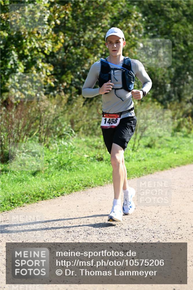 27.09.2026 - 35. Volkslauf durch das schöne Alstertal Dr. Thomas Lammeyer http://msf.ph/oto/10575206 27.09.2026 11:36:29 Laufen 1458 meine-sportfotos.de