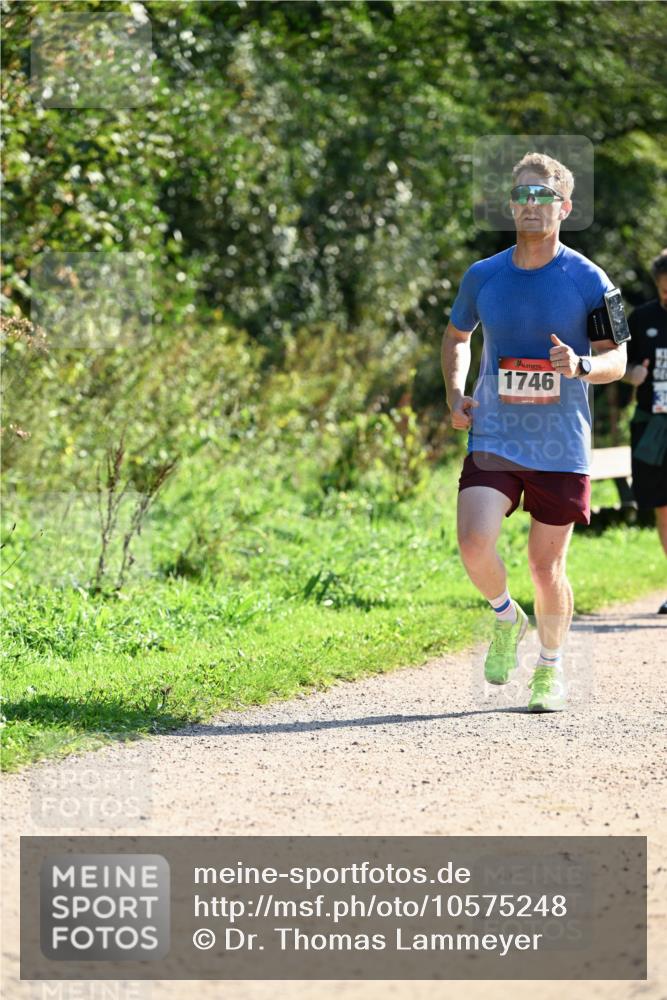 27.09.2026 - 35. Volkslauf durch das schöne Alstertal Dr. Thomas Lammeyer http://msf.ph/oto/10575248 27.09.2026 11:36:40 Laufen 1746 meine-sportfotos.de