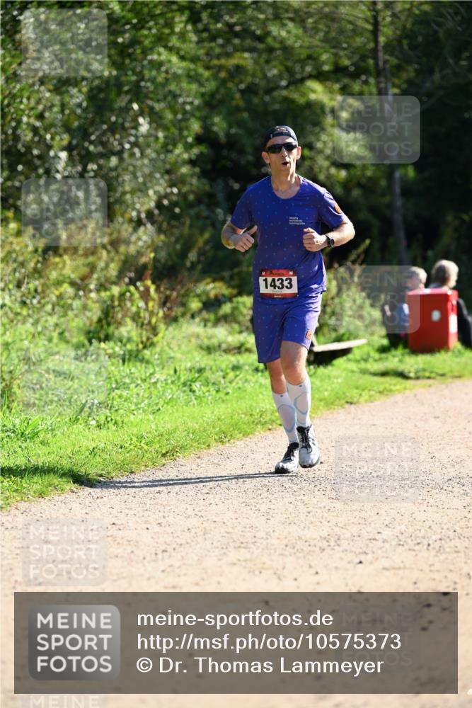 27.09.2026 - 35. Volkslauf durch das schöne Alstertal Dr. Thomas Lammeyer http://msf.ph/oto/10575373 27.09.2026 11:37:40 Laufen 1433 meine-sportfotos.de