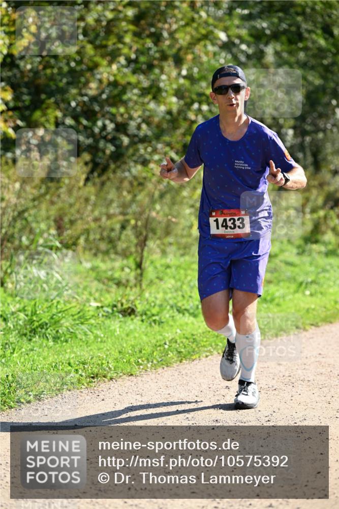 27.09.2026 - 35. Volkslauf durch das schöne Alstertal Dr. Thomas Lammeyer http://msf.ph/oto/10575392 27.09.2026 11:37:41 Laufen 1433 meine-sportfotos.de