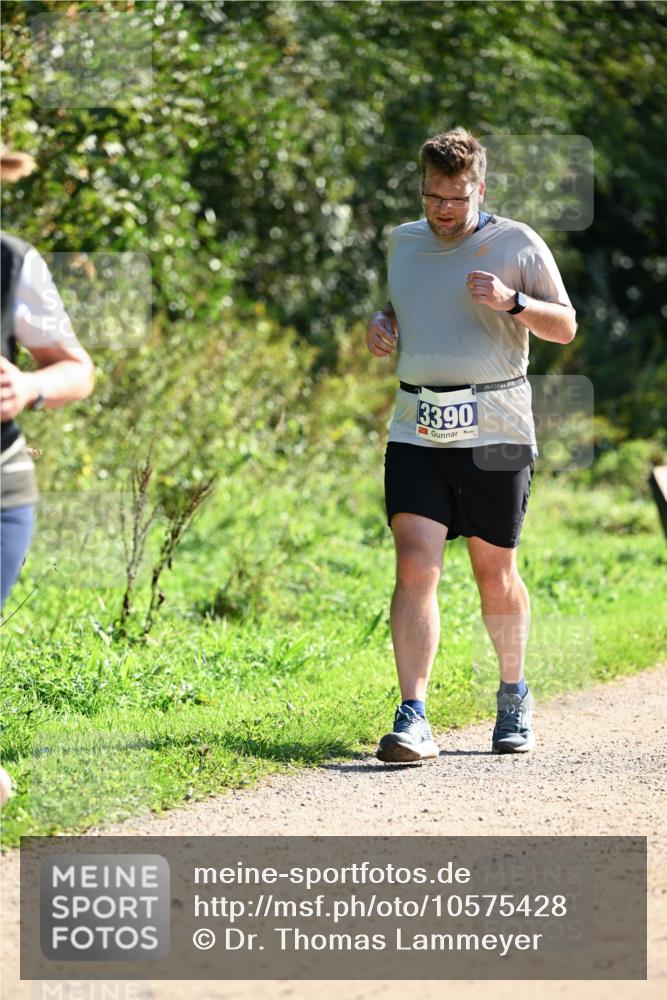 27.09.2026 - 35. Volkslauf durch das schöne Alstertal Dr. Thomas Lammeyer http://msf.ph/oto/10575428 27.09.2026 11:37:51 Laufen 3390 meine-sportfotos.de