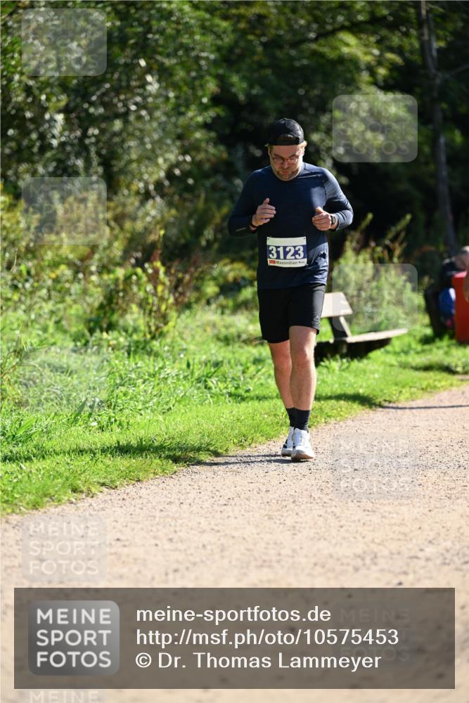 27.09.2026 - 35. Volkslauf durch das schöne Alstertal Dr. Thomas Lammeyer http://msf.ph/oto/10575453 27.09.2026 11:38:12 Laufen 3123 meine-sportfotos.de