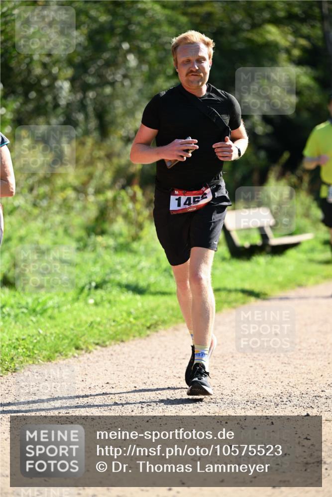 27.09.2026 - 35. Volkslauf durch das schöne Alstertal Dr. Thomas Lammeyer http://msf.ph/oto/10575523 27.09.2026 11:38:29 Laufen 145 meine-sportfotos.de