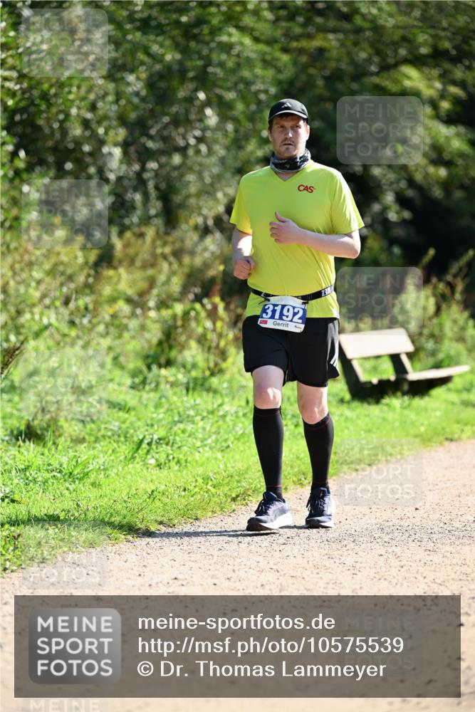 27.09.2026 - 35. Volkslauf durch das schöne Alstertal Dr. Thomas Lammeyer http://msf.ph/oto/10575539 27.09.2026 11:38:31 Laufen 3192 meine-sportfotos.de