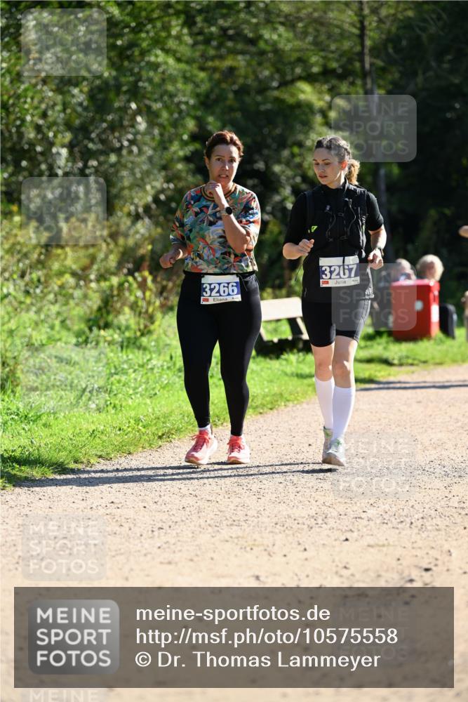 27.09.2026 - 35. Volkslauf durch das schöne Alstertal Dr. Thomas Lammeyer http://msf.ph/oto/10575558 27.09.2026 11:38:40 Laufen 3266, 3267 meine-sportfotos.de