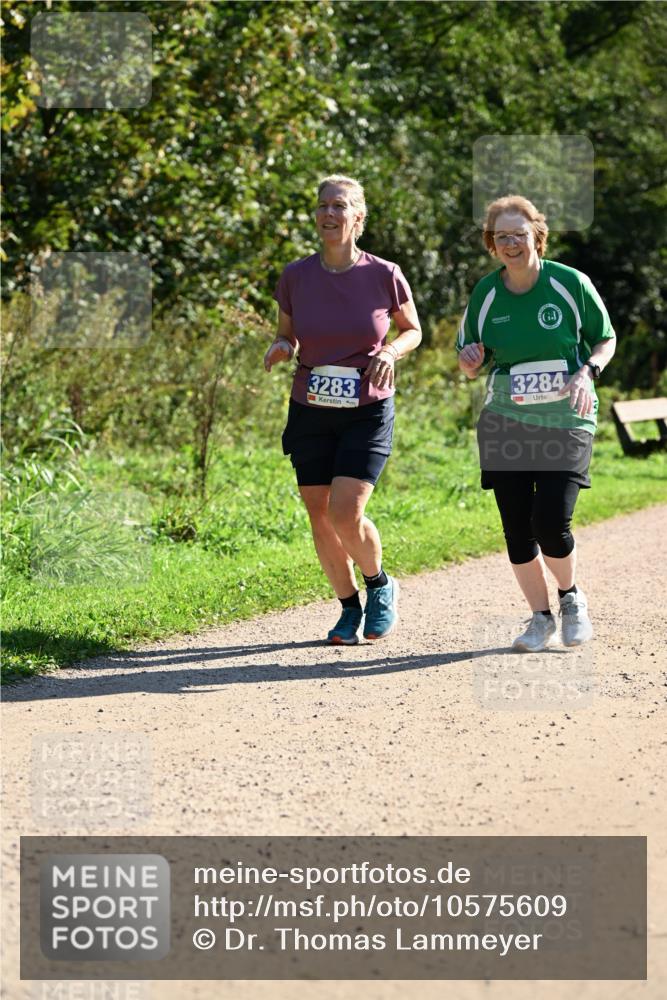 27.09.2026 - 35. Volkslauf durch das schöne Alstertal Dr. Thomas Lammeyer http://msf.ph/oto/10575609 27.09.2026 11:38:46 Laufen 3283, 3284 meine-sportfotos.de