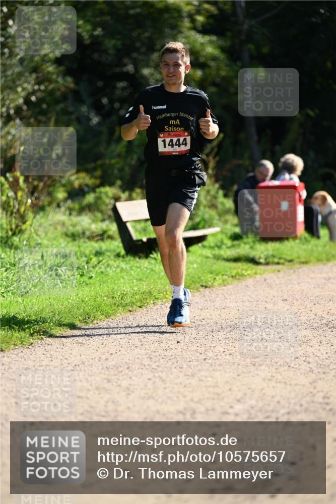 27.09.2026 - 35. Volkslauf durch das schöne Alstertal Dr. Thomas Lammeyer http://msf.ph/oto/10575657 27.09.2026 11:38:56 Laufen 1444 meine-sportfotos.de