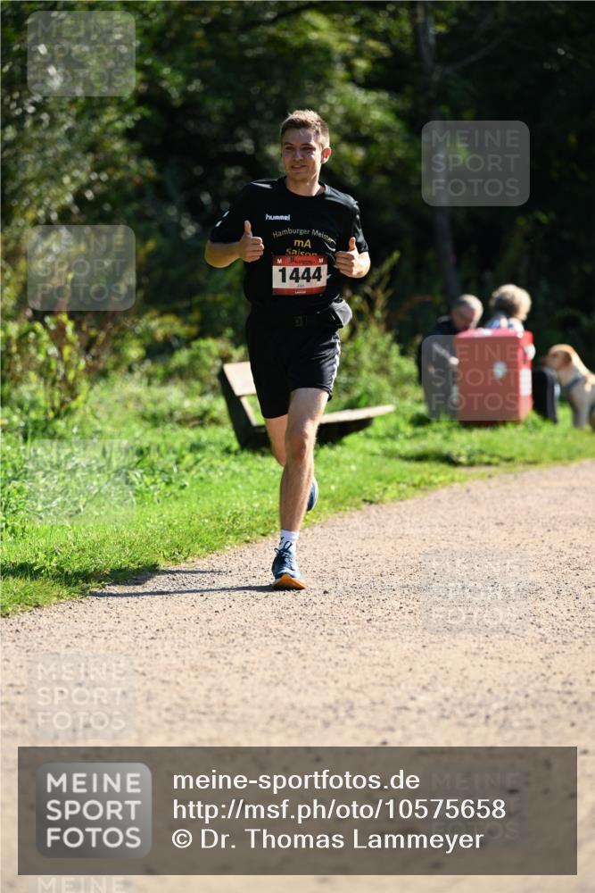 27.09.2026 - 35. Volkslauf durch das schöne Alstertal Dr. Thomas Lammeyer http://msf.ph/oto/10575658 27.09.2026 11:38:56 Laufen 1444 meine-sportfotos.de