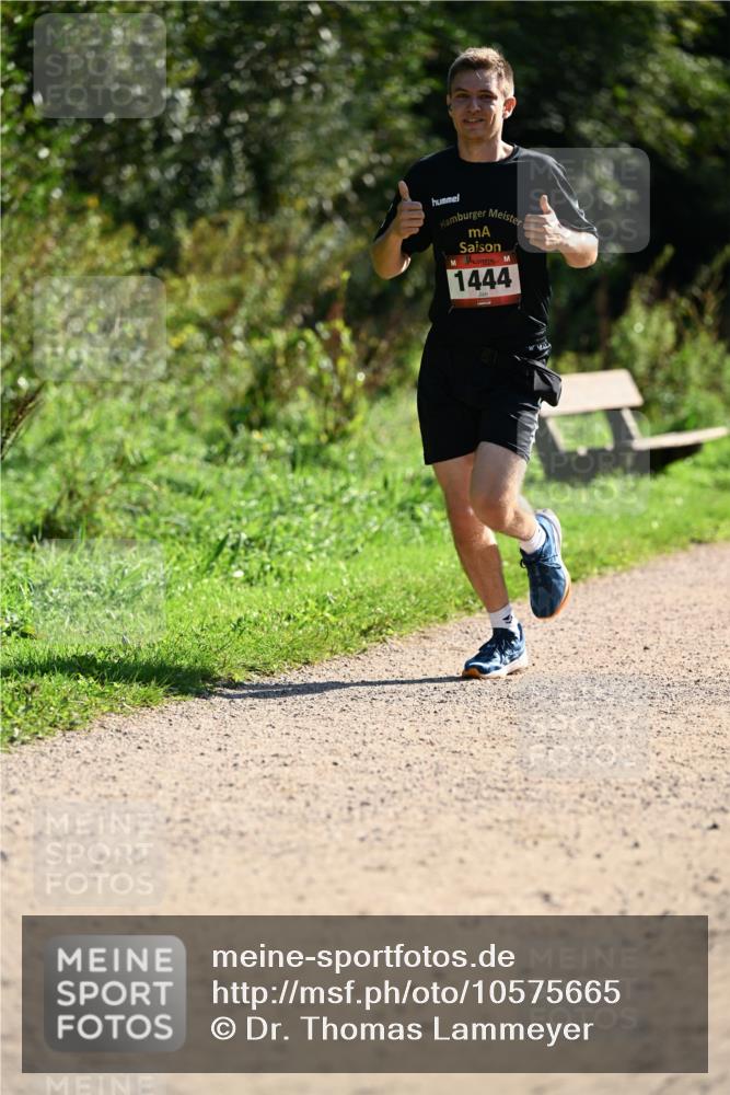 27.09.2026 - 35. Volkslauf durch das schöne Alstertal Dr. Thomas Lammeyer http://msf.ph/oto/10575665 27.09.2026 11:38:56 Laufen 1444 meine-sportfotos.de