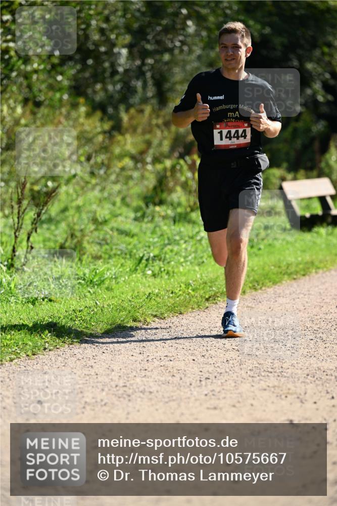 27.09.2026 - 35. Volkslauf durch das schöne Alstertal Dr. Thomas Lammeyer http://msf.ph/oto/10575667 27.09.2026 11:38:57 Laufen 1444 meine-sportfotos.de