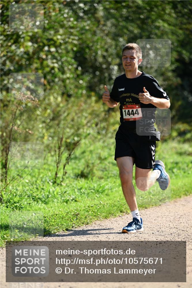 27.09.2026 - 35. Volkslauf durch das schöne Alstertal Dr. Thomas Lammeyer http://msf.ph/oto/10575671 27.09.2026 11:38:57 Laufen 1444 meine-sportfotos.de