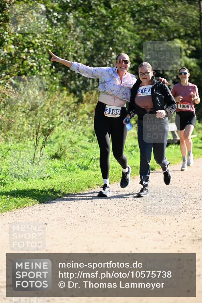 27.09.2026 - 35. Volkslauf durch das schöne Alstertal Dr. Thomas Lammeyer http://msf.ph/oto/10575738 27.09.2026 11:39:06 Laufen 3199, 3197, 1006 meine-sportfotos.de