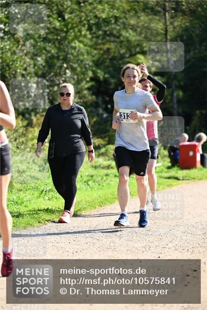27.09.2026 - 35. Volkslauf durch das schöne Alstertal Dr. Thomas Lammeyer http://msf.ph/oto/10575841 27.09.2026 11:39:29 Laufen 313 meine-sportfotos.de