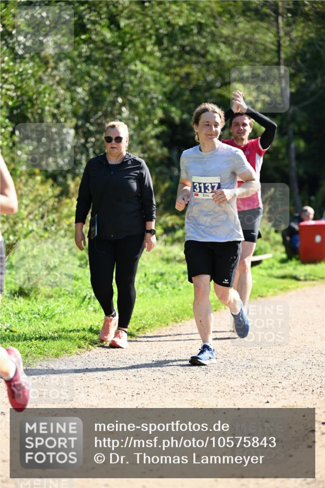 27.09.2026 - 35. Volkslauf durch das schöne Alstertal Dr. Thomas Lammeyer http://msf.ph/oto/10575843 27.09.2026 11:39:29 Laufen 3137 meine-sportfotos.de