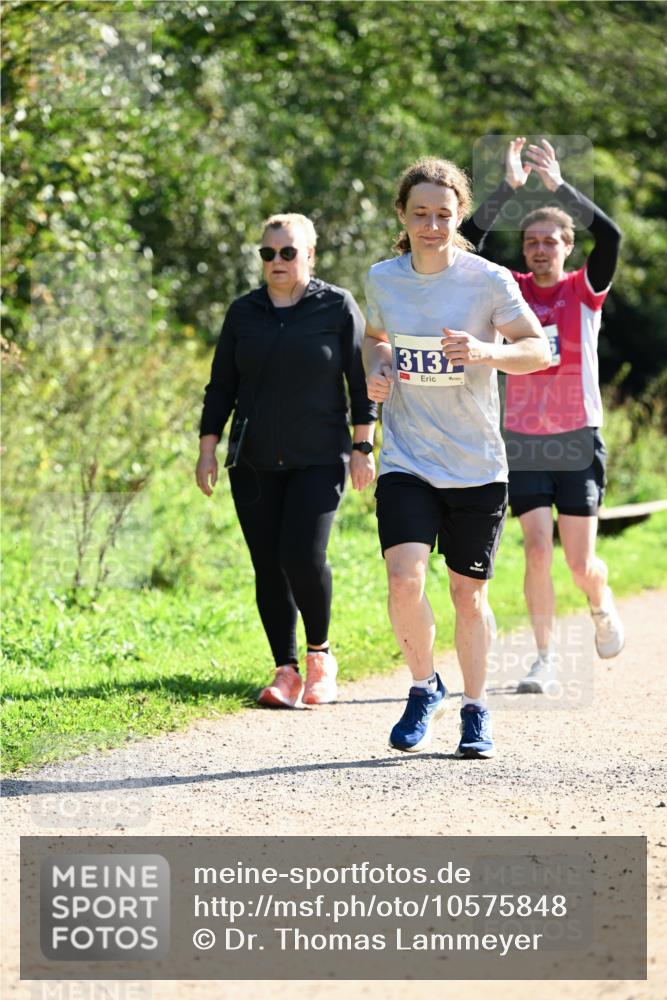 27.09.2026 - 35. Volkslauf durch das schöne Alstertal Dr. Thomas Lammeyer http://msf.ph/oto/10575848 27.09.2026 11:39:30 Laufen 3137 meine-sportfotos.de