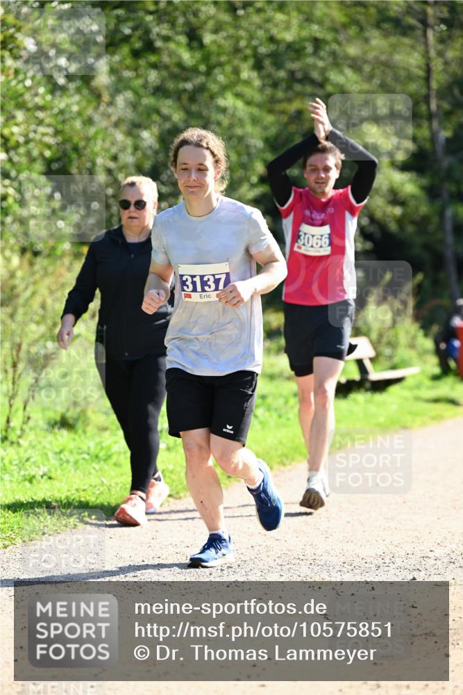 27.09.2026 - 35. Volkslauf durch das schöne Alstertal Dr. Thomas Lammeyer http://msf.ph/oto/10575851 27.09.2026 11:39:30 Laufen 3137, 3066 meine-sportfotos.de