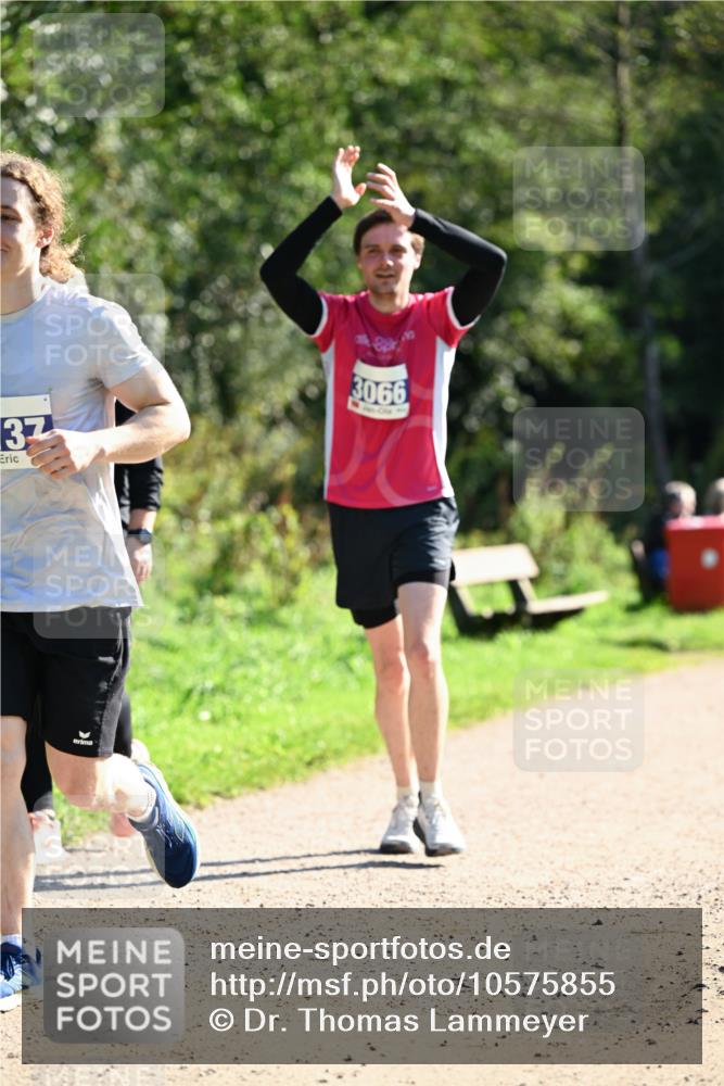 27.09.2026 - 35. Volkslauf durch das schöne Alstertal Dr. Thomas Lammeyer http://msf.ph/oto/10575855 27.09.2026 11:39:30 Laufen 32, 3066 meine-sportfotos.de
