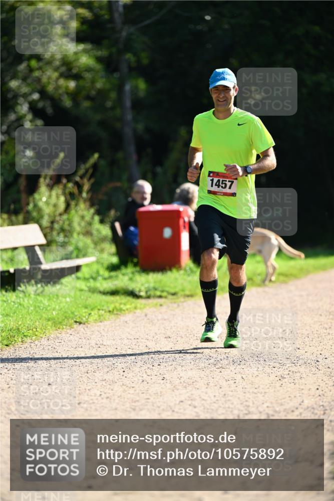 27.09.2026 - 35. Volkslauf durch das schöne Alstertal Dr. Thomas Lammeyer http://msf.ph/oto/10575892 27.09.2026 11:39:43 Laufen 1457 meine-sportfotos.de