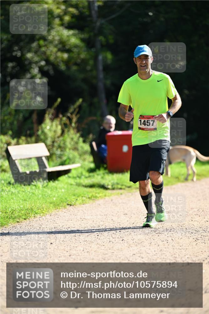 27.09.2026 - 35. Volkslauf durch das schöne Alstertal Dr. Thomas Lammeyer http://msf.ph/oto/10575894 27.09.2026 11:39:44 Laufen 1457 meine-sportfotos.de