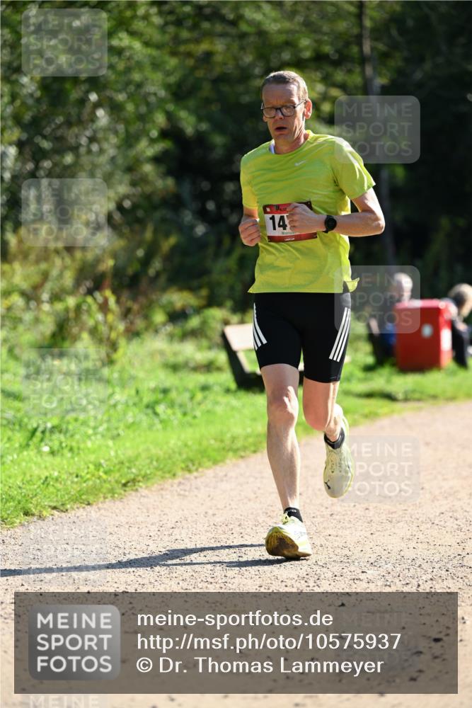 27.09.2026 - 35. Volkslauf durch das schöne Alstertal Dr. Thomas Lammeyer http://msf.ph/oto/10575937 27.09.2026 11:39:51 Laufen 14 meine-sportfotos.de