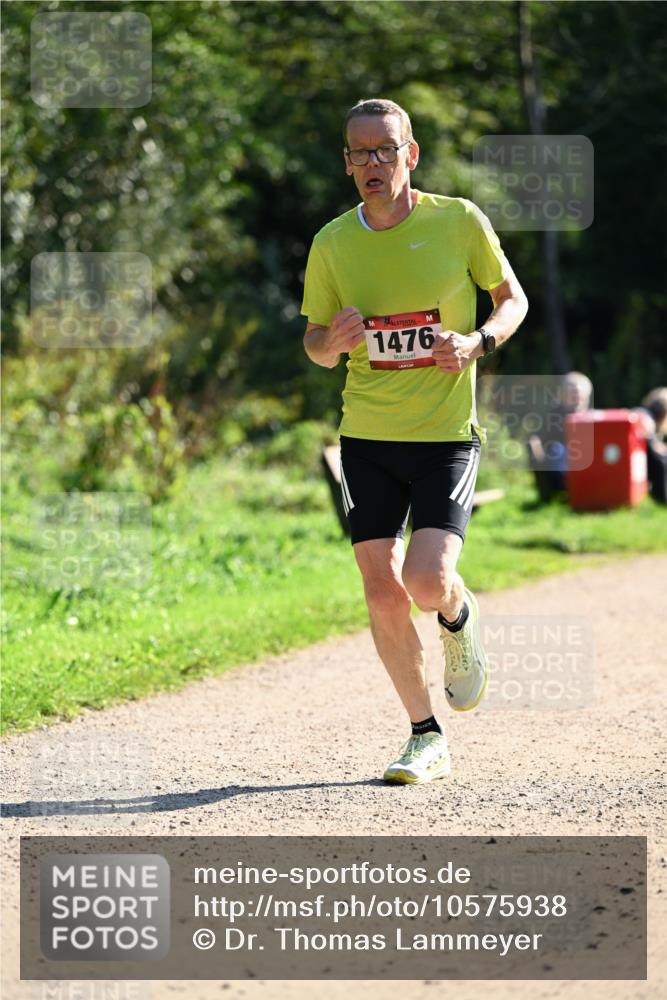 27.09.2026 - 35. Volkslauf durch das schöne Alstertal Dr. Thomas Lammeyer http://msf.ph/oto/10575938 27.09.2026 11:39:52 Laufen 910, 1476 meine-sportfotos.de