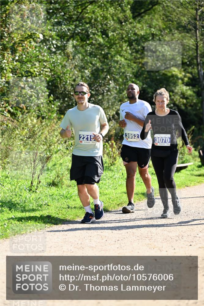 27.09.2026 - 35. Volkslauf durch das schöne Alstertal Dr. Thomas Lammeyer http://msf.ph/oto/10576006 27.09.2026 11:40:18 Laufen 2215, 3952, 3070 meine-sportfotos.de
