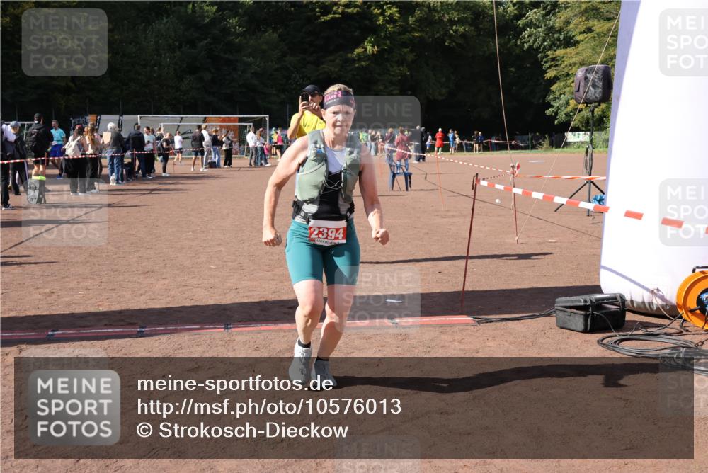 27.09.2026 - 35. Volkslauf durch das schöne Alstertal Strokosch-Dieckow http://msf.ph/oto/10576013 27.09.2026 12:37:58 Ziel 1134, 2394, 2959 meine-sportfotos.de