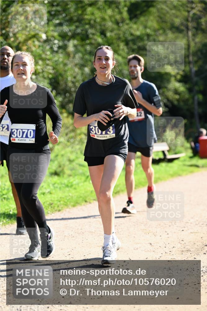 27.09.2026 - 35. Volkslauf durch das schöne Alstertal Dr. Thomas Lammeyer http://msf.ph/oto/10576020 27.09.2026 11:40:20 Laufen 52, 3070, 30, 3 meine-sportfotos.de