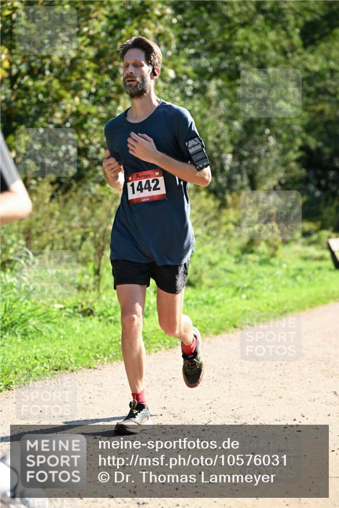 27.09.2026 - 35. Volkslauf durch das schöne Alstertal Dr. Thomas Lammeyer http://msf.ph/oto/10576031 27.09.2026 11:40:22 Laufen 1442 meine-sportfotos.de