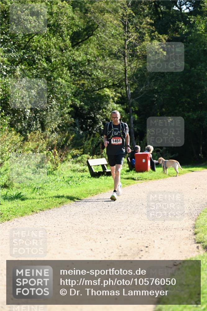 27.09.2026 - 35. Volkslauf durch das schöne Alstertal Dr. Thomas Lammeyer http://msf.ph/oto/10576050 27.09.2026 11:40:34 Laufen 1451 meine-sportfotos.de