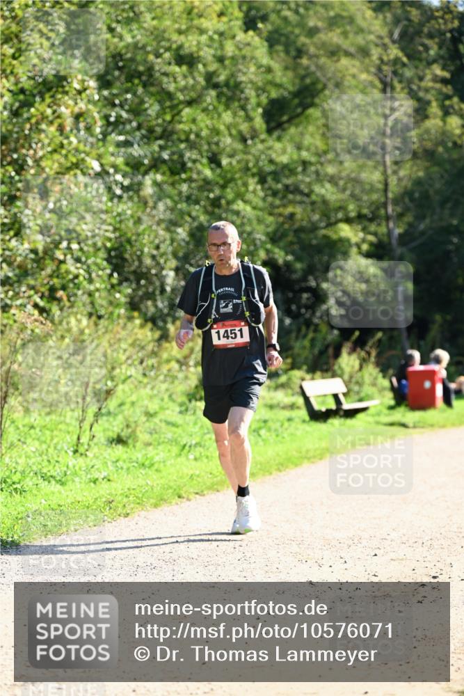 27.09.2026 - 35. Volkslauf durch das schöne Alstertal Dr. Thomas Lammeyer http://msf.ph/oto/10576071 27.09.2026 11:40:36 Laufen 1451 meine-sportfotos.de